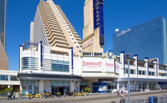 Boardwalk King Bed Retreats By Cozysuites Atlantic City Exterior photo